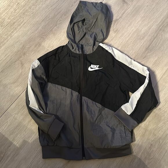 Nike windbreaker jacket size small - Picture 1 of 4